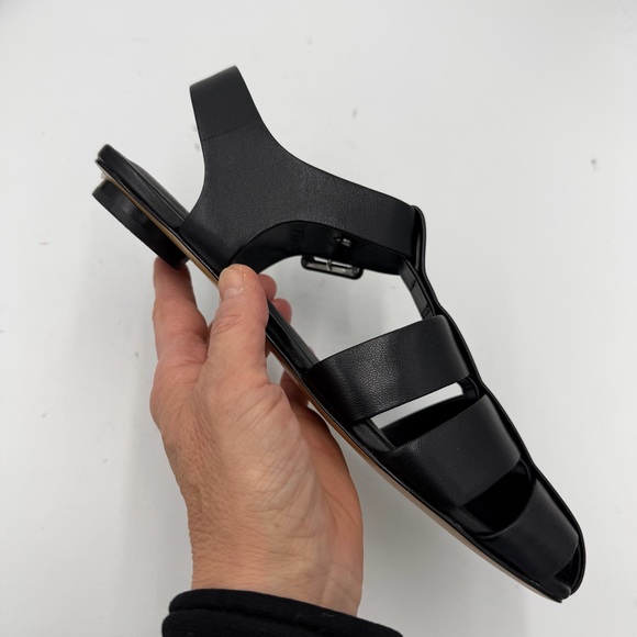 NEW Everlane Black Leather Fisherman Day Sandal in Size 9 - Picture 11 of 14